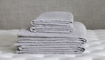 The Linen Sheet Set in Twin, Grey