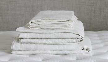 The Linen Sheet Set in Twin XL, Ivory